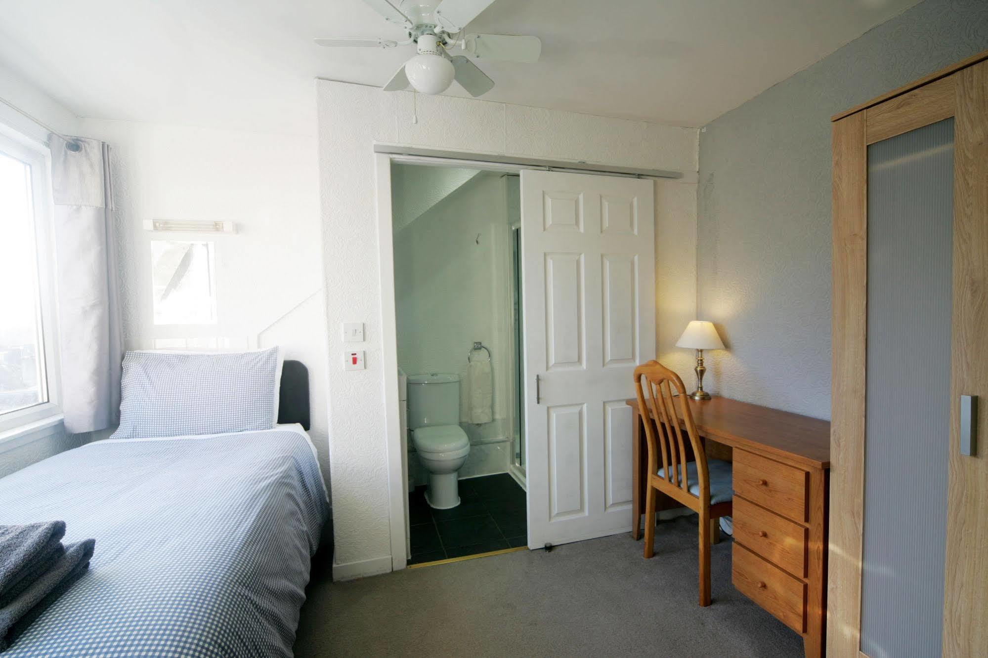 Dean Park Guest House Kilmarnock Luaran gambar